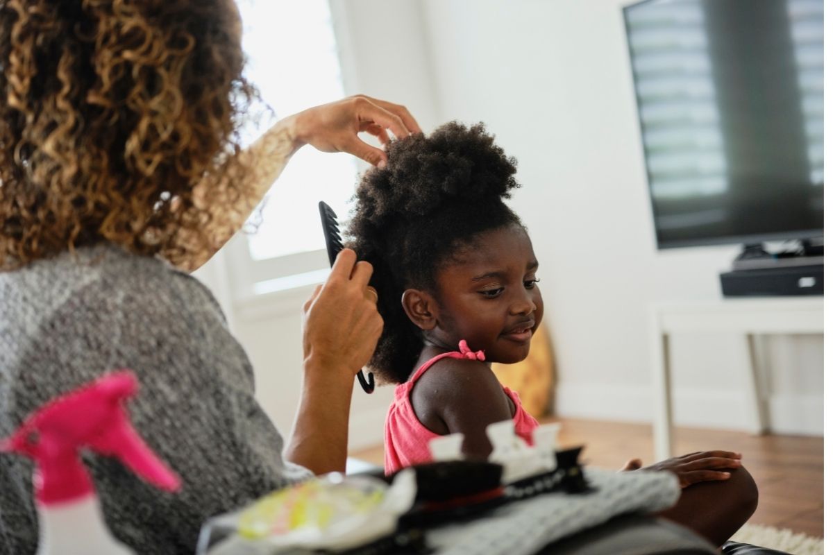 Démêler cheveux bouclés/frisés : méthode rapide