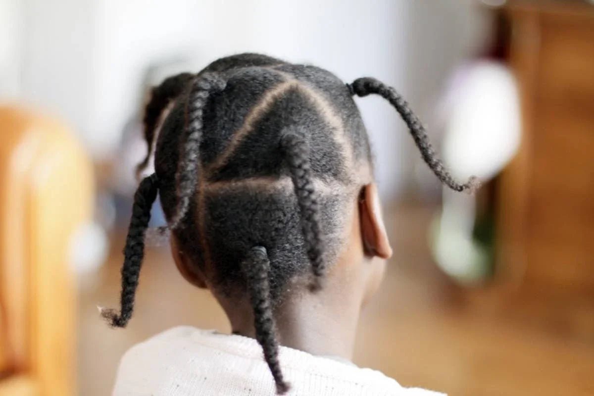 Tresses africaines enfant : tuto débutant pas à pas