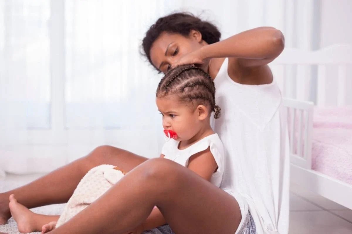 À quelle fréquence démêler les cheveux d'un enfant ?