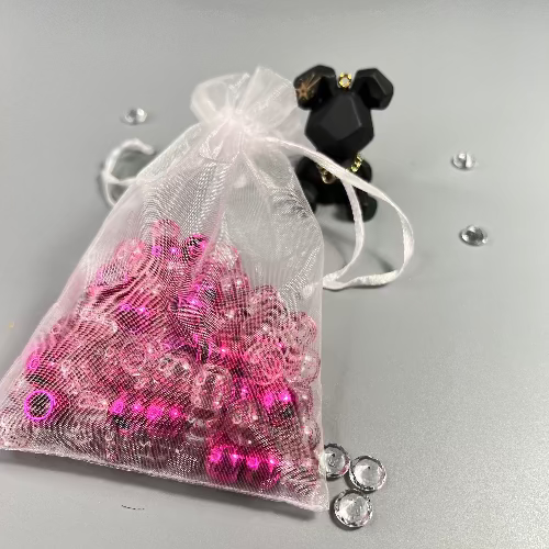 Grandes perles roses brillantes pour coiffure enfant – vue 4