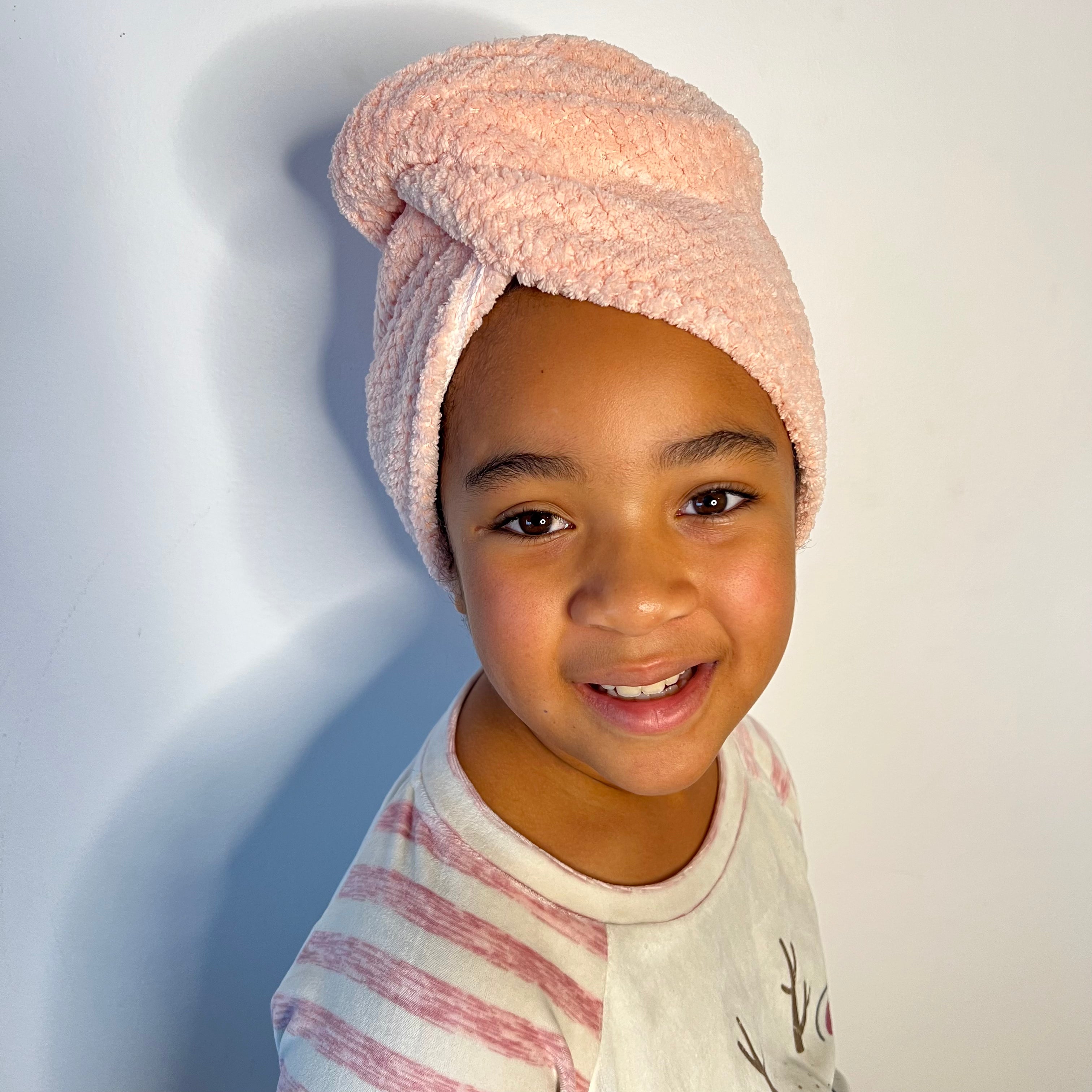 SERVIETTE MICROFIBRE ANTI-CASSE CHEVEUX TEXTURÉS Naturally Pretty