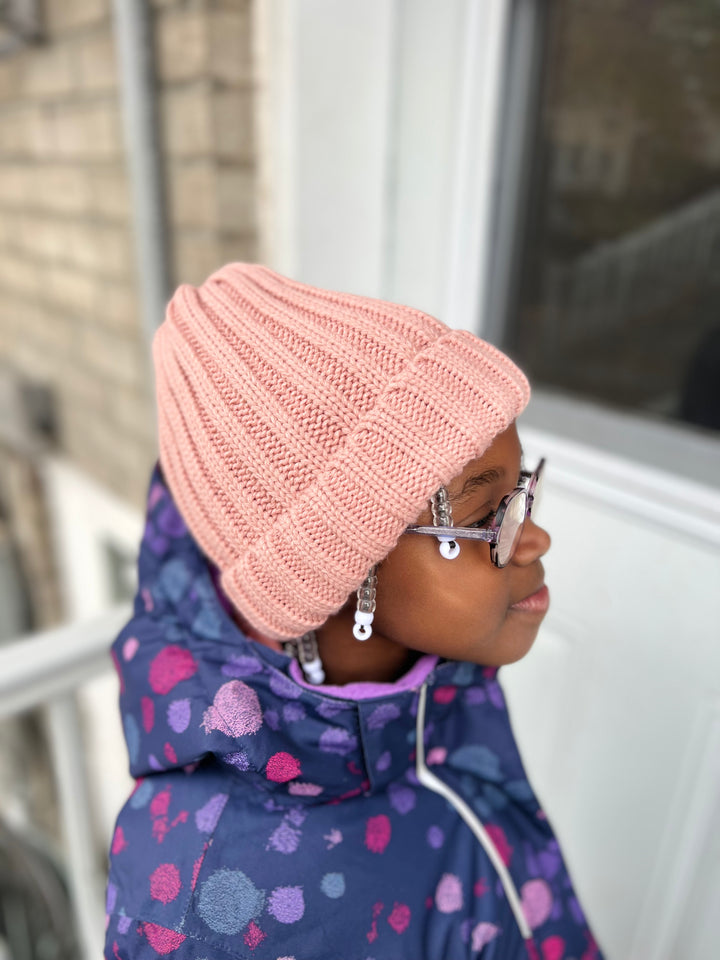 Bonnet d'hiver rose avec doublure satin pour cheveux texturés