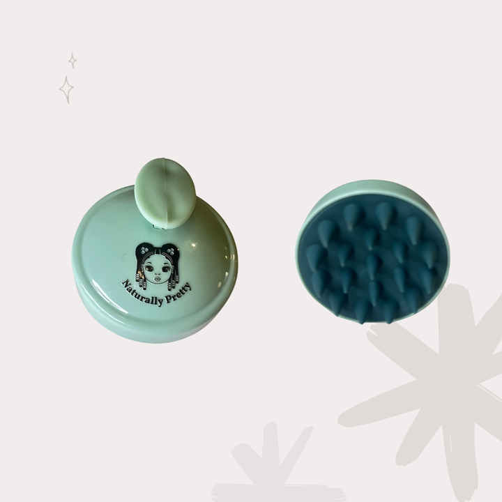 Brosse massante verte Naturally Pretty, recto verso, idéale pour stimuler la circulation du cuir chevelu et la pousse.