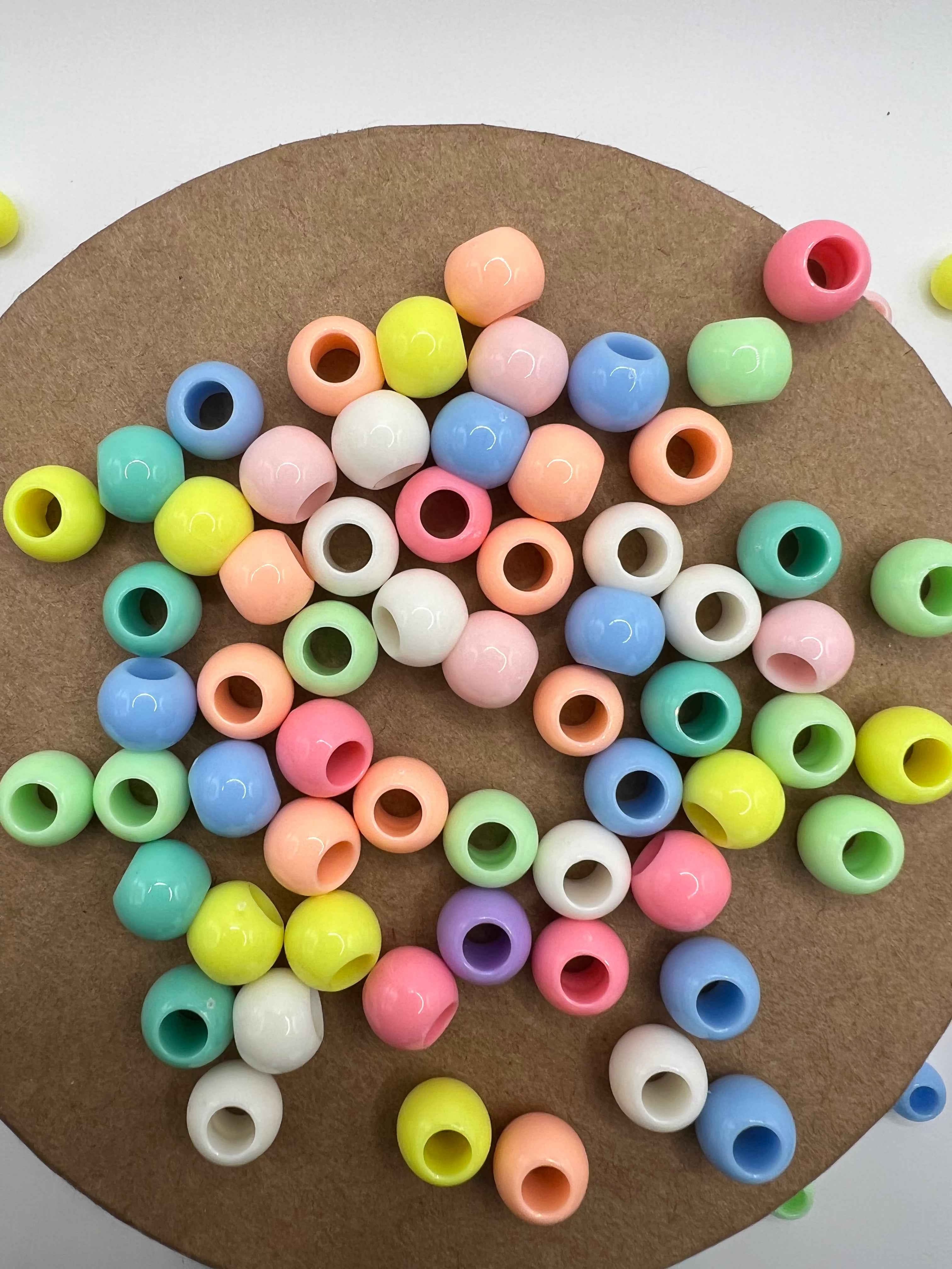 100 perles pastel taille M pour cheveux d’enfant